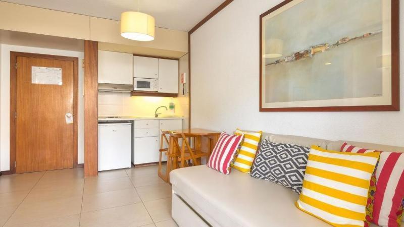 Vila Baleira Suites Porto Santo Ruang foto